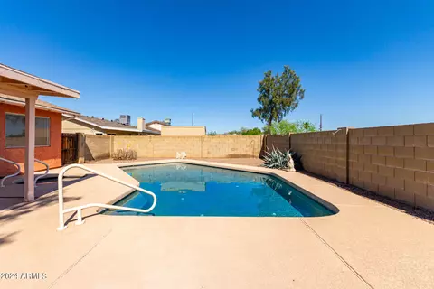Exterior - 4825 E Pearce Rd, Phoenix, AZ 85044 photo 10 of 16