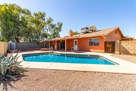 Exterior - 4825 E Pearce Rd, Phoenix, AZ 85044 photo 8 of 16