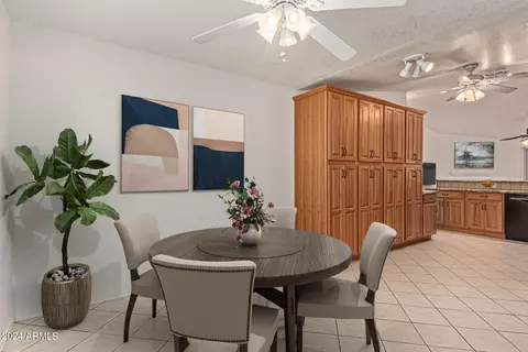 Dining - 4825 E Pearce Rd, Phoenix, AZ 85044 photo 1 of 1