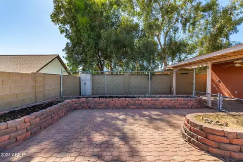 Exterior - 4825 E Pearce Rd, Phoenix, AZ 85044 photo 12 of 16