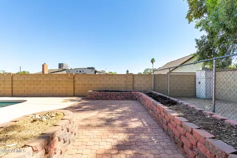 Exterior - 4825 E Pearce Rd, Phoenix, AZ 85044 photo 13 of 16