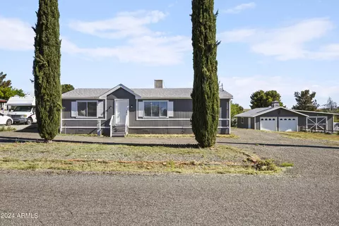 20544 E Conestoga Dr, Mayer, AZ 86333