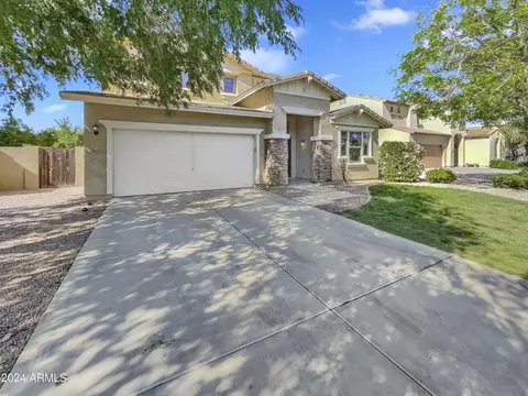 Exterior - 1422 E Indigo St, Gilbert, AZ 85298 photo 3 of 6