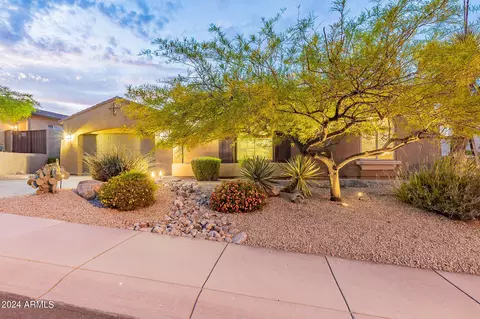 8644 W Briles Rd, Peoria, AZ 85383