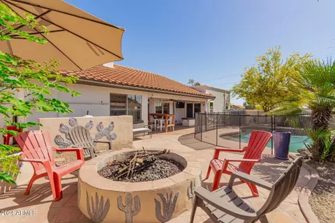 Exterior - 3951 E Salinas St, Phoenix, AZ 85044 photo 8 of 14