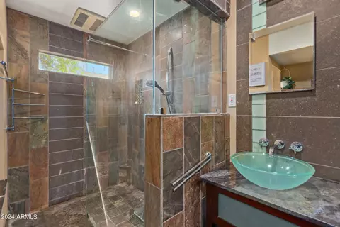 Bath - 3951 E Salinas St, Phoenix, AZ 85044 photo 2 of 3