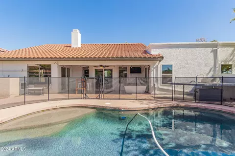Exterior - 3951 E Salinas St, Phoenix, AZ 85044 photo 11 of 14