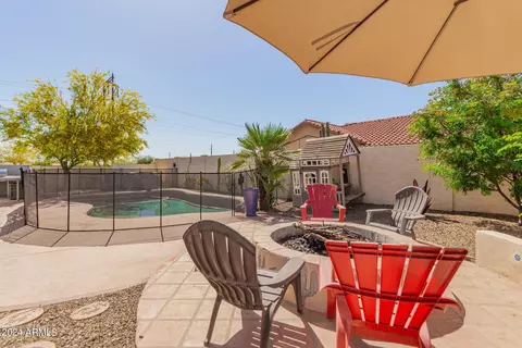 Exterior - 3951 E Salinas St, Phoenix, AZ 85044 photo 10 of 14