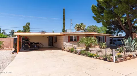 2917 Mockingbird Dr, Sierra Vista, AZ 85635
