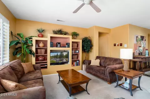 18603 N Summerbreeze Way, Surprise, AZ 85374