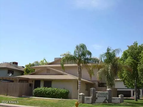 286 W Palomino Dr #60, Chandler, AZ 85225