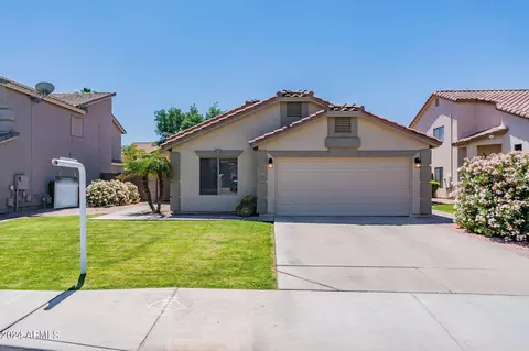 527 W Douglas Ave, Gilbert, AZ 85233