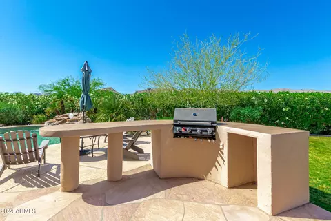 Exterior - 2110 E Barkwood Rd, Phoenix, AZ 85048 photo 7 of 13