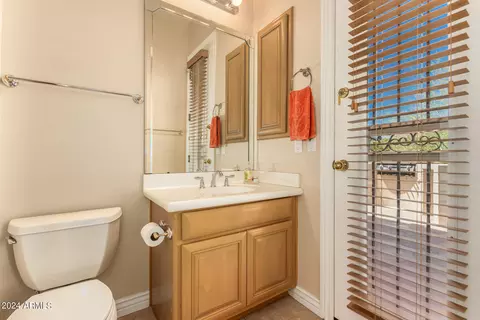 Bath - 2110 E Barkwood Rd, Phoenix, AZ 85048 photo 3 of 6