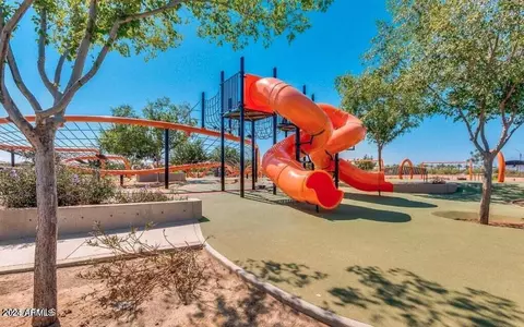 View/Area - 10121 E Cintron Dr, Mesa, AZ 85212 photo 3 of 4