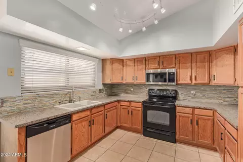 2837 E Laurel St, Mesa, AZ 85213 photo 18