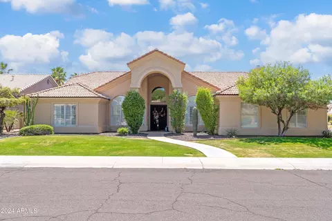 8925 E Charter Oak Dr, Scottsdale, AZ 85260