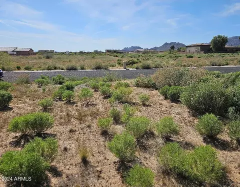 26365 S Roxie Ln #57, Congress, AZ 85332