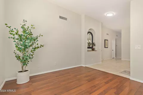 Living - 4632 E Gatewood Rd, Phoenix, AZ 85050 photo 1 of 1
