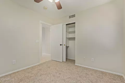 Bedroom - 4632 E Gatewood Rd, Phoenix, AZ 85050 photo 4 of 4