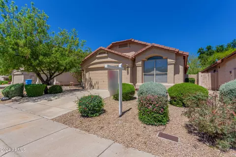 Exterior - 4632 E Gatewood Rd, Phoenix, AZ 85050 photo 3 of 5
