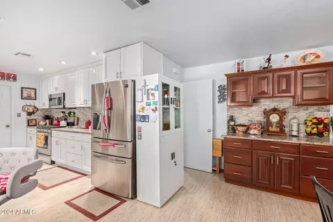 Kitchen - 1616 E 3rd Ave, Mesa, AZ 85204 photo 2 of 4