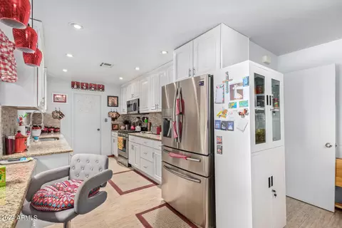 Kitchen - 1616 E 3rd Ave, Mesa, AZ 85204 photo 3 of 4