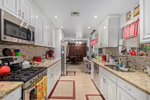 Kitchen - 1616 E 3rd Ave, Mesa, AZ 85204 photo 4 of 4