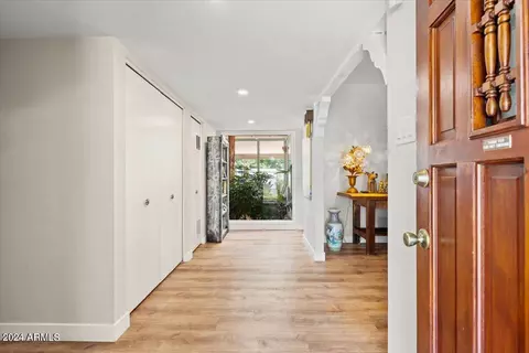 Entry Way - 1309 W Linger Ln, Phoenix, AZ 85021 photo 1 of 2