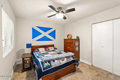 Bedroom - 1309 W Linger Ln, Phoenix, AZ 85021 photo 3 of 6