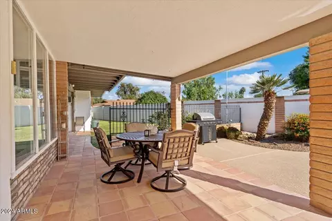 Exterior - 1309 W Linger Ln, Phoenix, AZ 85021 photo 4 of 9