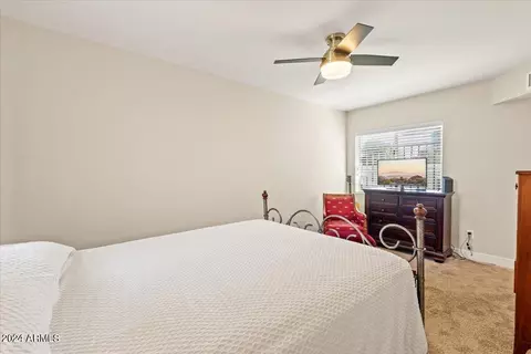 Bedroom - 1309 W Linger Ln, Phoenix, AZ 85021 photo 6 of 6