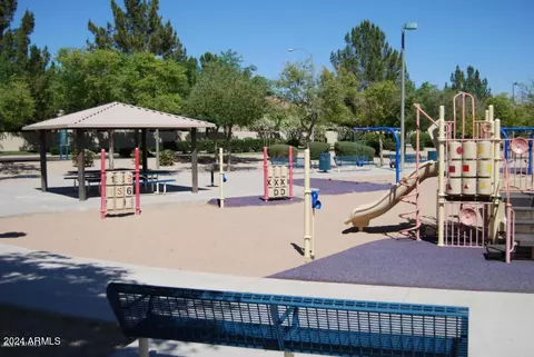 View/Area - 9745 E Knowles Ave, Mesa, AZ 85209 photo 8 of 18