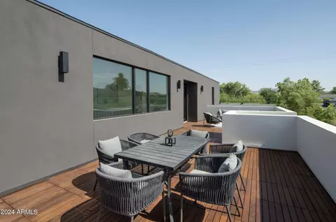Exterior - 3832 E Monterosa St, Phoenix, AZ 85018 photo 5 of 8
