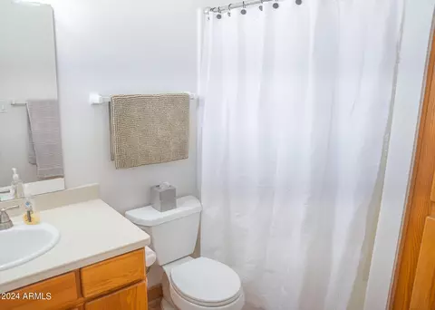 Bath - 1119 E Balboa Dr, Tempe, AZ 85282 photo 1 of 5