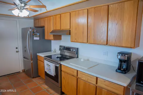 Kitchen - 1119 E Balboa Dr, Tempe, AZ 85282 photo 2 of 4