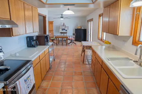 Kitchen - 1119 E Balboa Dr, Tempe, AZ 85282 photo 4 of 4