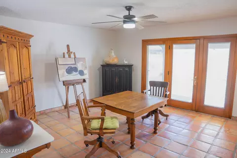 Dining - 1119 E Balboa Dr, Tempe, AZ 85282 photo 1 of 2