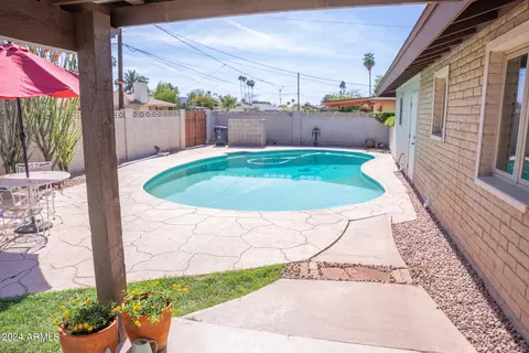 Exterior - 1119 E Balboa Dr, Tempe, AZ 85282 photo 5 of 14