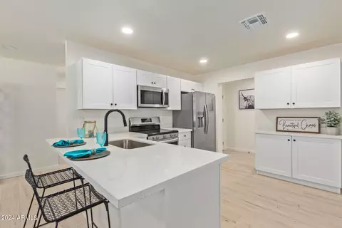 533 S Standage --, Mesa, AZ 85202