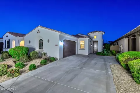 Exterior - 2817 E Hidalgo Ave, Phoenix, AZ 85040 photo 10 of 12