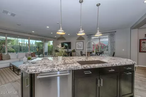 Kitchen - 2817 E Hidalgo Ave, Phoenix, AZ 85040 photo 8 of 9