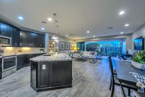 Kitchen - 2817 E Hidalgo Ave, Phoenix, AZ 85040 photo 2 of 9