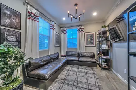 Living - 2817 E Hidalgo Ave, Phoenix, AZ 85040 photo 7 of 8