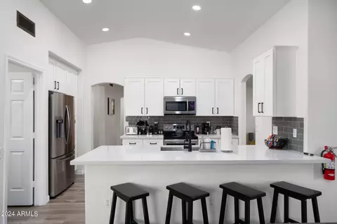 Kitchen - 3319 E Renee Dr, Phoenix, AZ 85050 photo 4 of 4