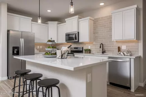 4216 S 105th Ln, Tolleson, AZ 85353