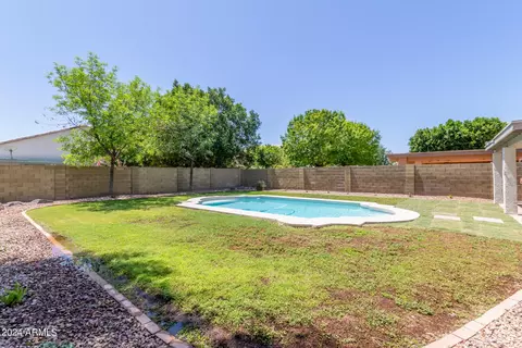 Exterior - 623 W Verano Pl, Gilbert, AZ 85233 photo 18 of 24