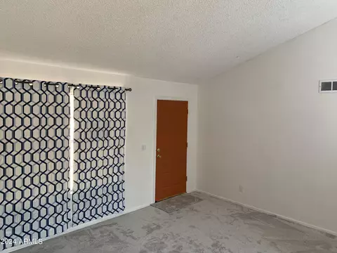 937 E Oraibi Dr, Phoenix, AZ 85024 photo 2