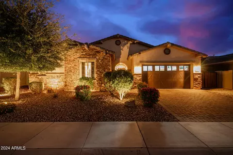 10035 W Spur Dr, Peoria, AZ 85383