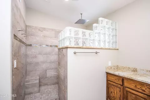Bath - 1020 El Freda Rd, Tempe, AZ 85284 photo 2 of 11